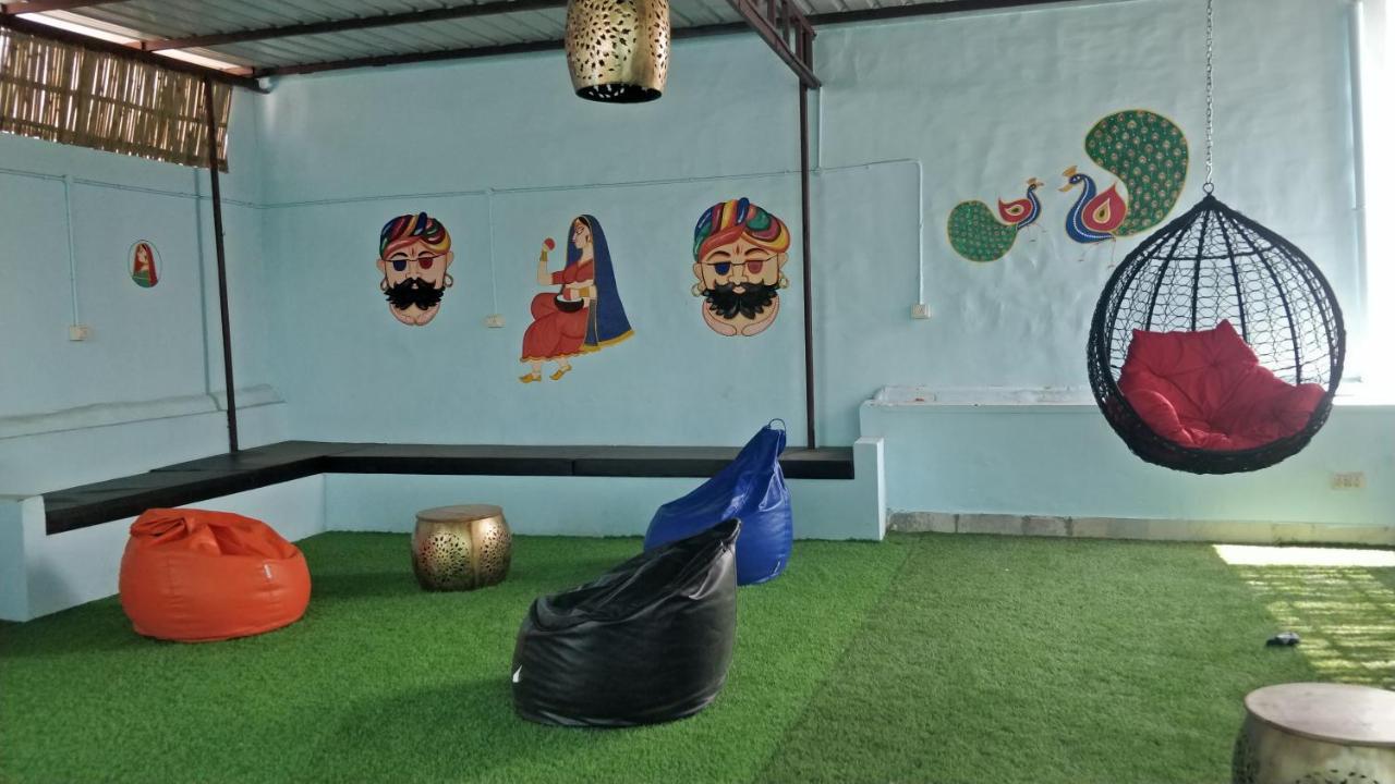הוסטל ג'ודפור Santkripa Backpackers 400 Mtr From Railway Station מראה חיצוני תמונה