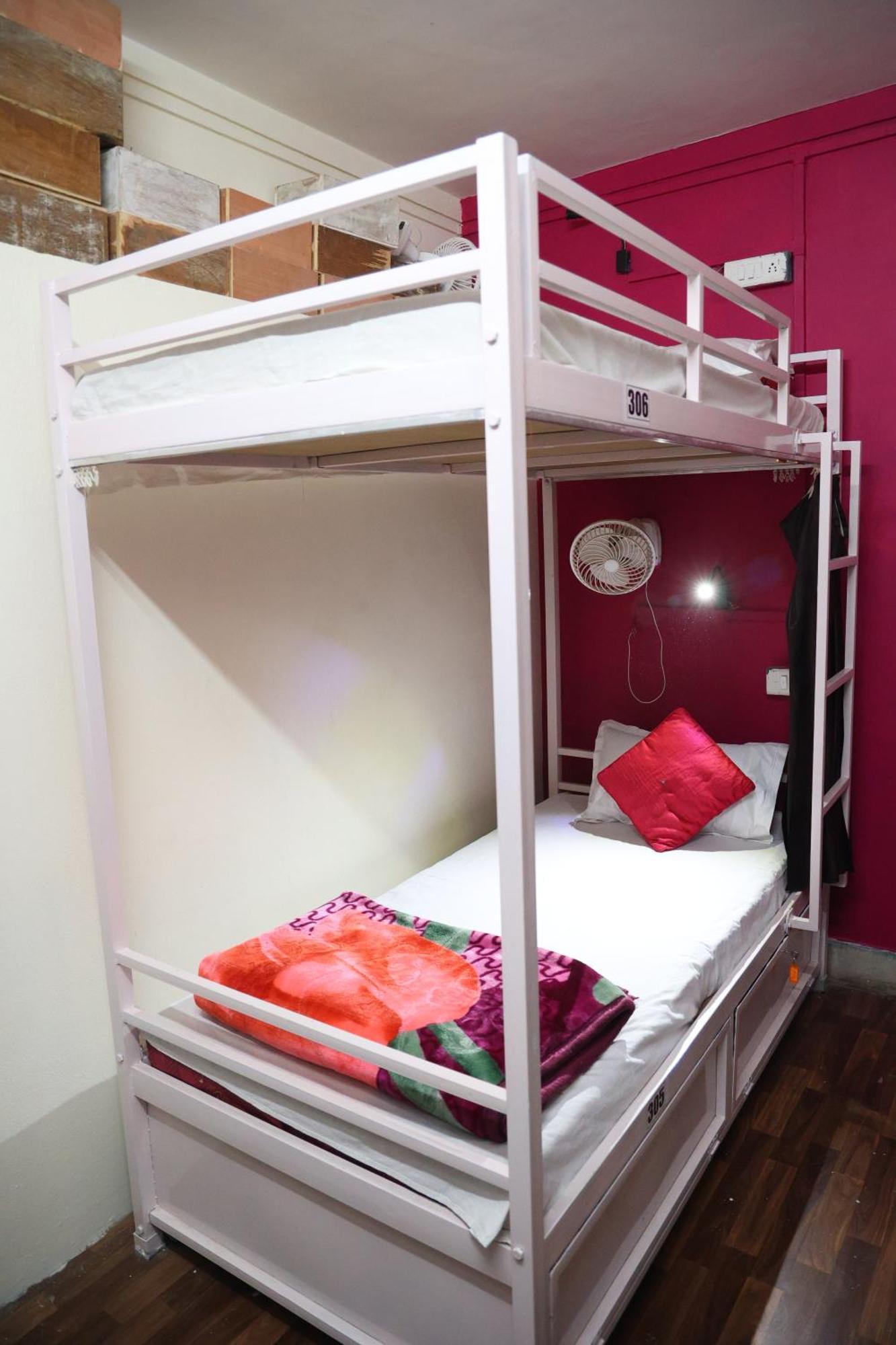 הוסטל ג'ודפור Santkripa Backpackers 400 Mtr From Railway Station מראה חיצוני תמונה